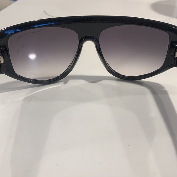 Max Mara sunglasses - Picture 3 of 6